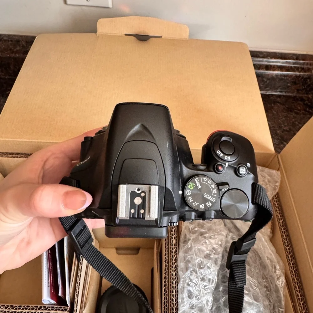 Nikon D3500 Black DSLR Camera Kit